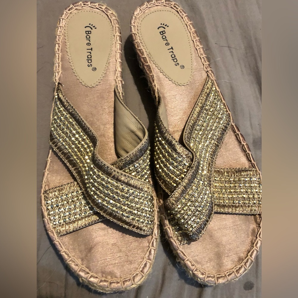 Bear traps gold sandals